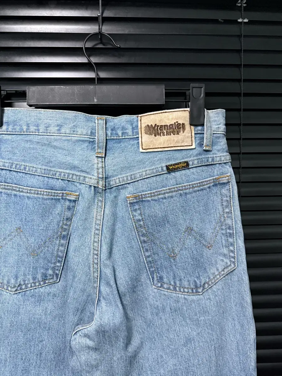 렝글러 1 Wrangler 연청 데님 빈티지 팬츠 바지 일자 스키니 슬림